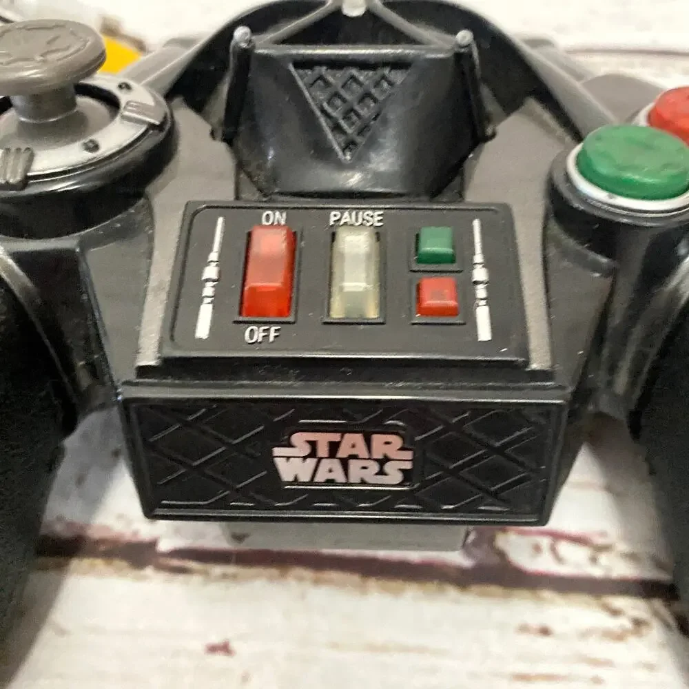 STAR WARS Jakks Pacific Darth Vader Plug and Play TV Video Game Controller 2005